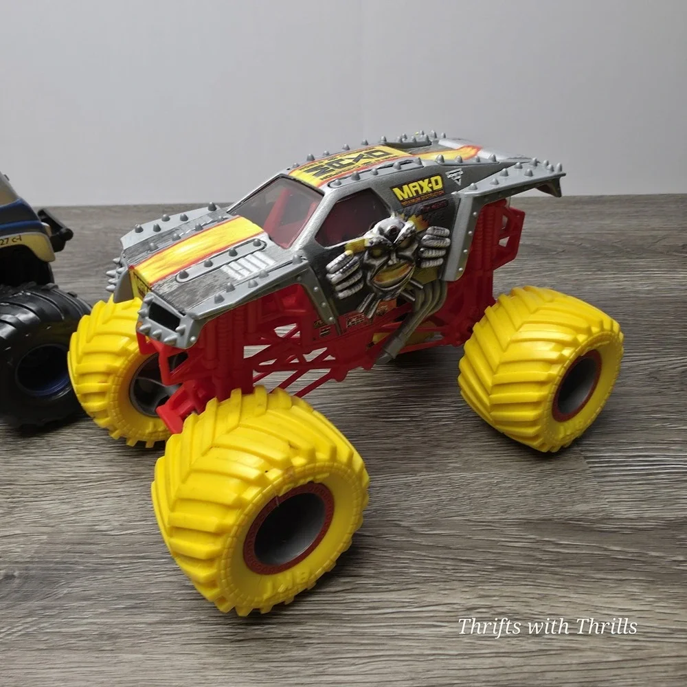 4 Monster Jam Trucks 1:24 Scale - Grave Digger Generations And Maximum...
